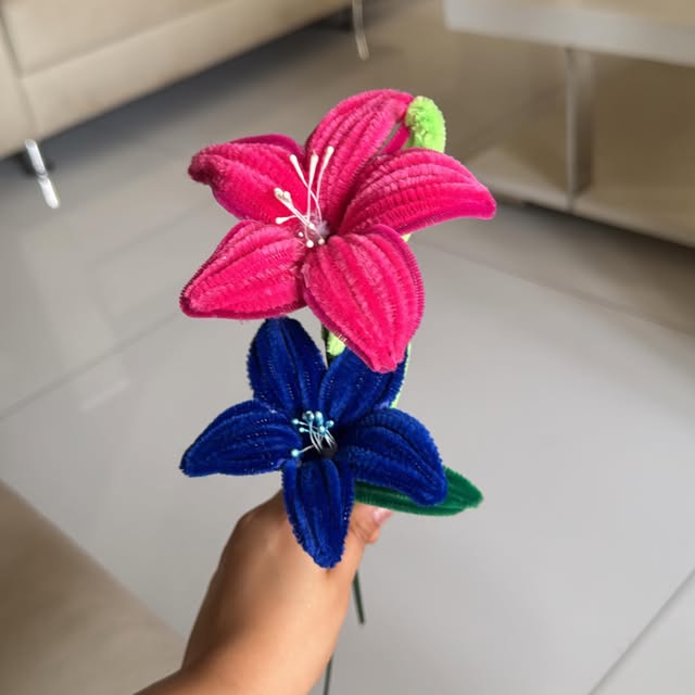 Forever Flowers — Fiesta, handmade by Mona